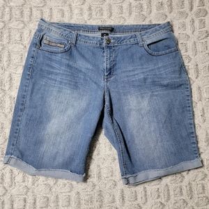 Baccini Cut Off Style Jean Shorts, size 18W